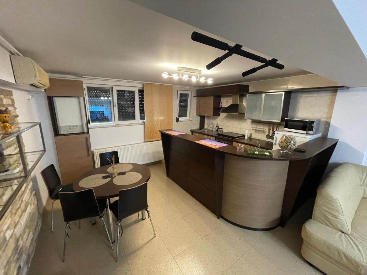 Delize Rent Mamaia Appartamento Esterno foto
